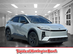 2027 Toyota C-HR SE